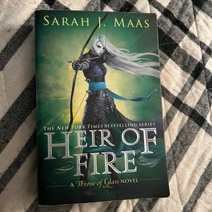 Throne of Glass - Heir of Fire Book by Sarah J Maas